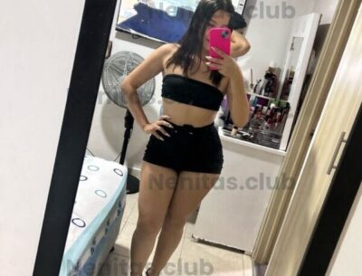 Alexandra, Peruana independiente cariñosa de hermoso cuerpo natural