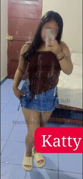 Katty, Guapa charapita sumisa. Trato de pareja al natural. Av Universitaria